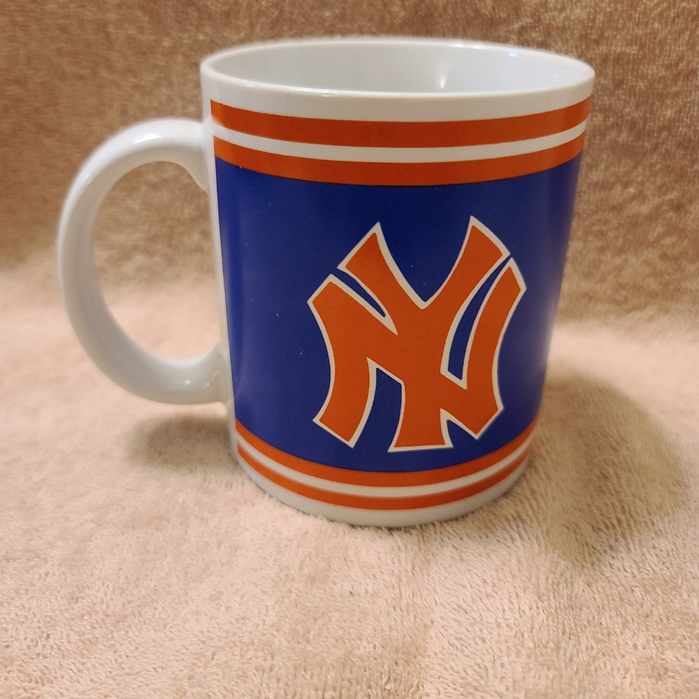 New York Nicks Mug